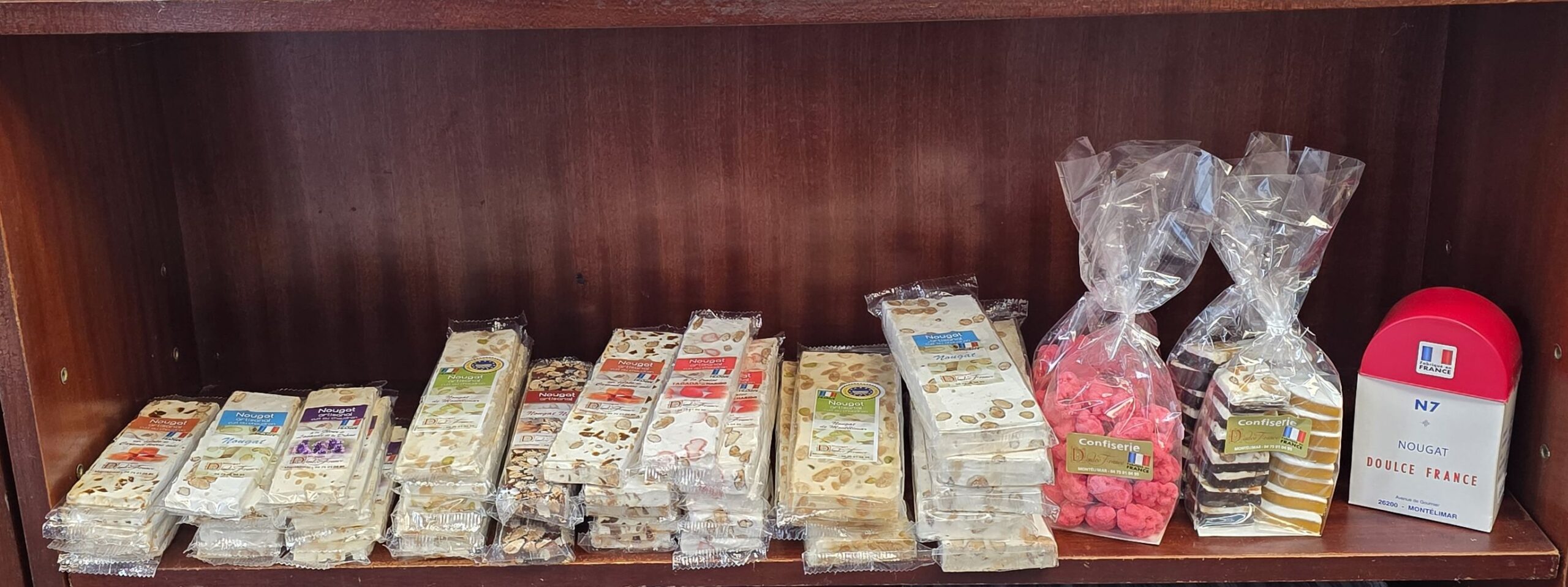 Nougat bars with traditional french confectionary